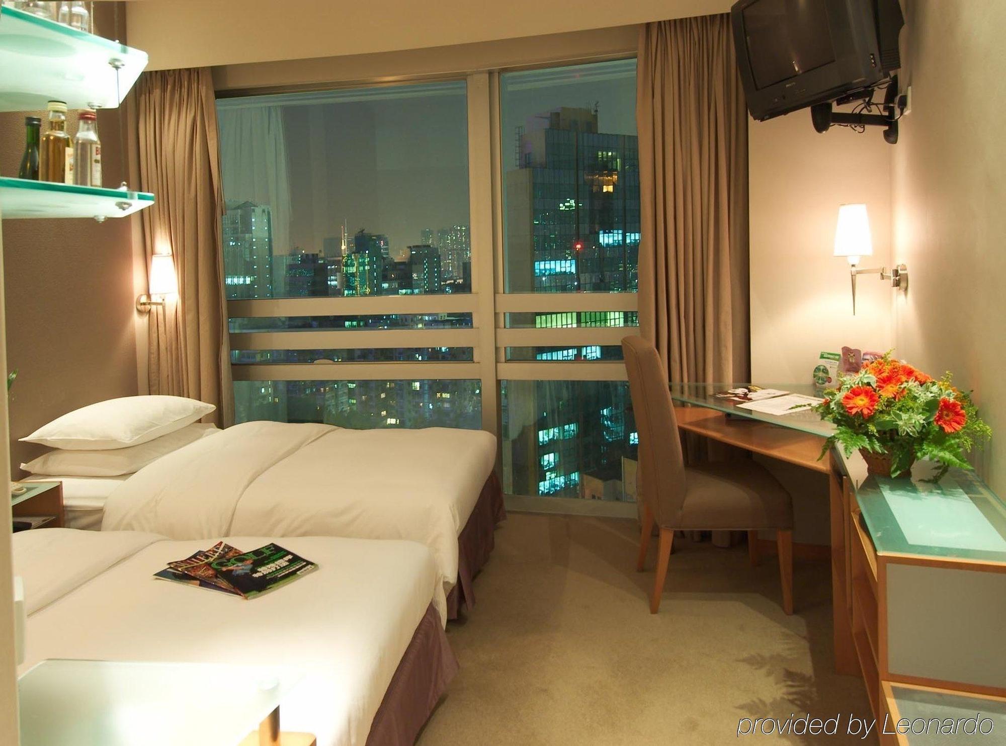The Empire Hotel Kowloon - Tsim Sha Tsui Hongkong Rom bilde